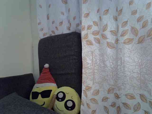 GoldenGoddess1 webcam