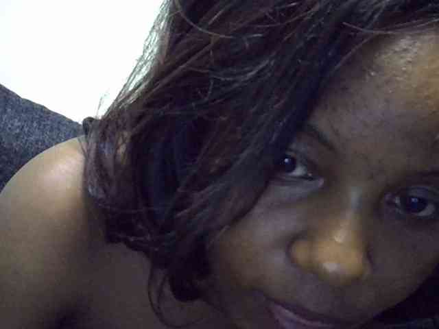 GoldenGoddess1 webcam