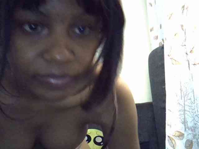 GoldenGoddess1 webcam