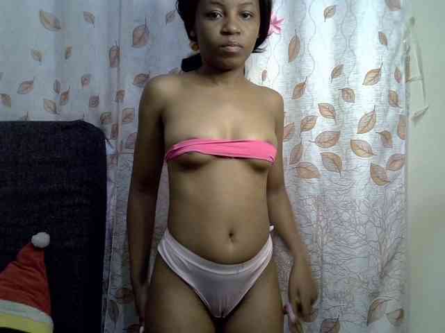 GoldenGoddess1 webcam