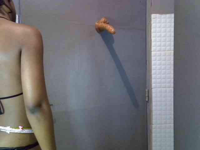 GoldenGoddess1 webcam