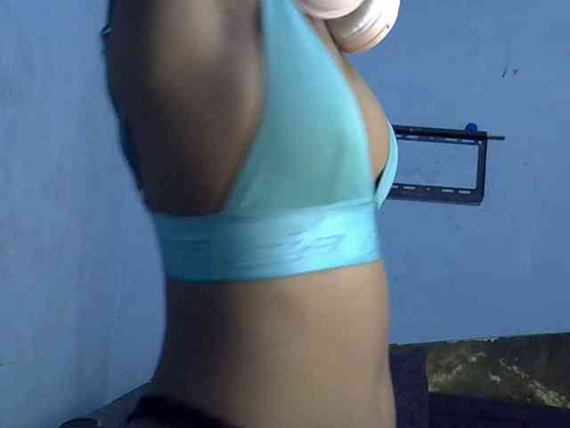 GoldenGoddess1 webcam