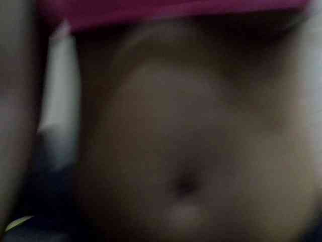 GoldenGoddess1 webcam