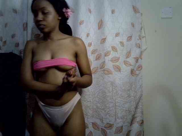 GoldenGoddess1 webcam