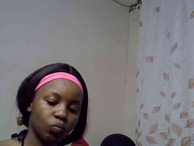 GoldenGoddess1 webcam