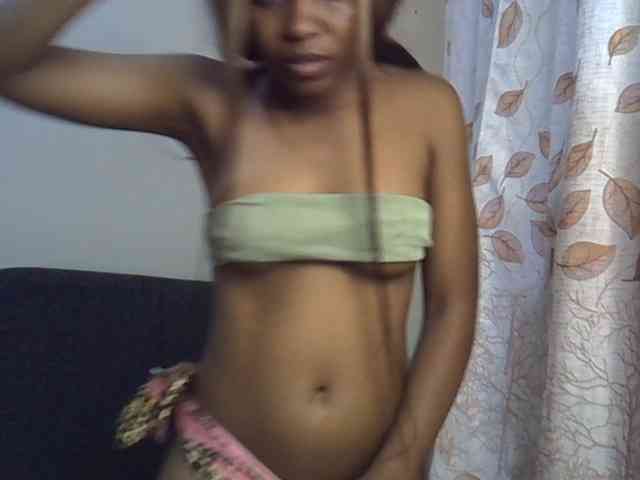 GoldenGoddess1 webcam