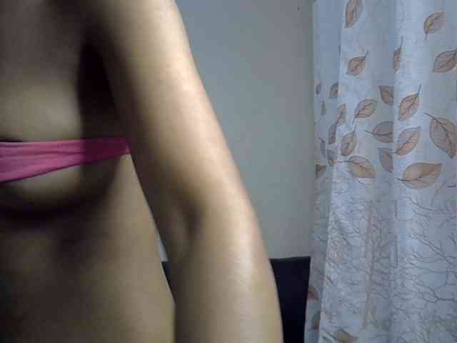 GoldenGoddess1 GoldenGoddess1