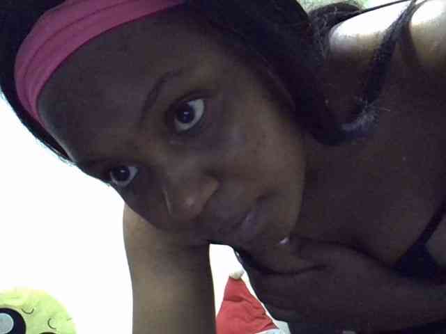 GoldenGoddess1 webcam