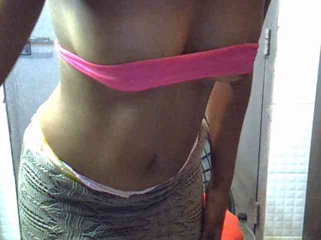 GoldenGoddess1 webcam