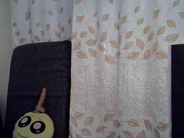 GoldenGoddess1 webcam