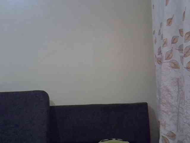 GoldenGoddess1 webcam