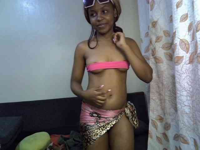 GoldenGoddess1 webcam