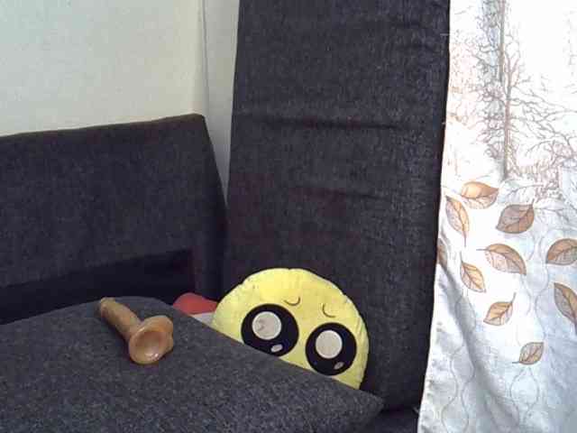 GoldenGoddess1 webcam