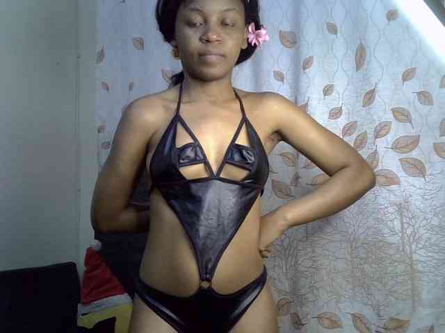 GoldenGoddess1 GoldenGoddess1