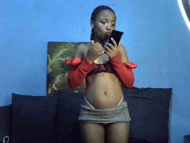 GoldenGoddess1 webcam