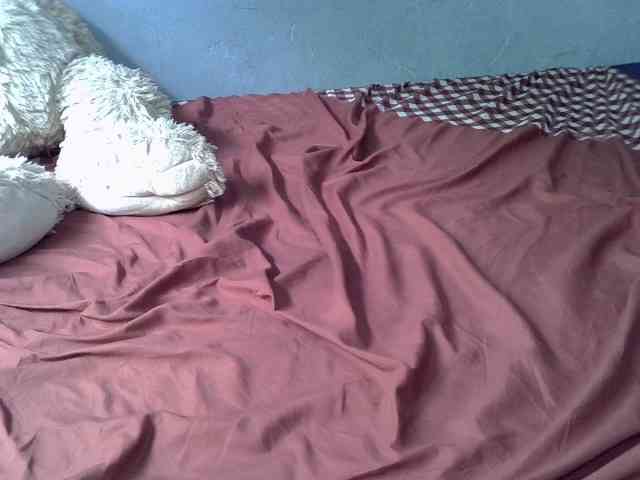 GoldenGoddess1 webcam