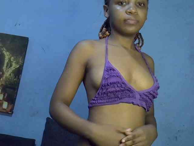 GoldenGoddess1 webcam