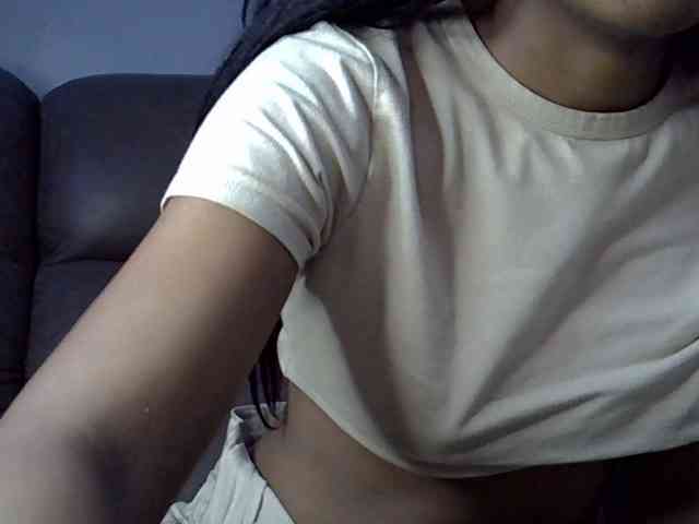 GoldenGoddess1 GoldenGoddess1