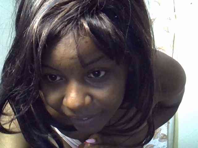 GoldenGoddess1 webcam