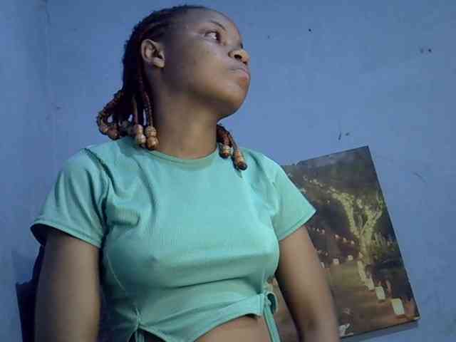 GoldenGoddess1 webcam