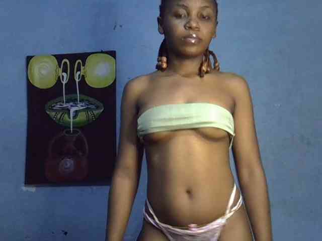 GoldenGoddess1 webcam