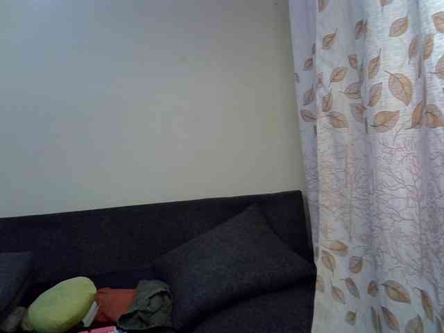 GoldenGoddess1 webcam