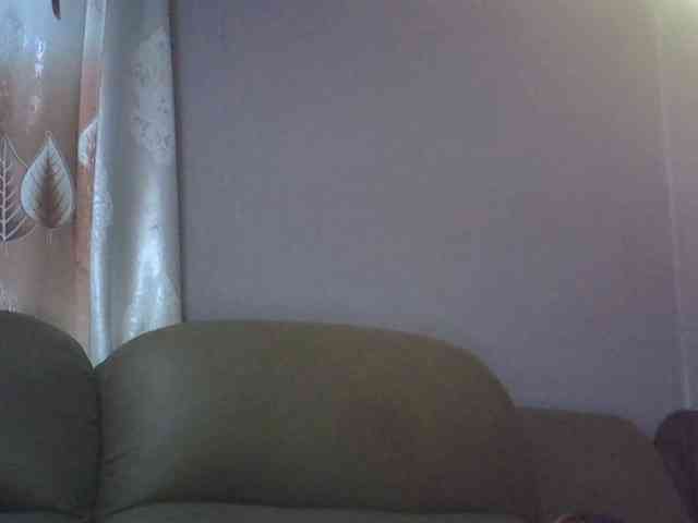 GoldenGoddess1 webcam