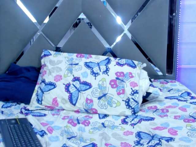 LunarAlone's BongaCams show and profile