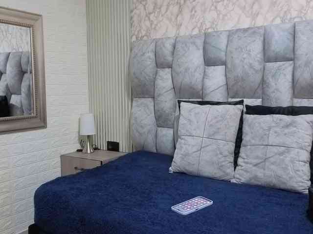 sofia-gutierrez webcam