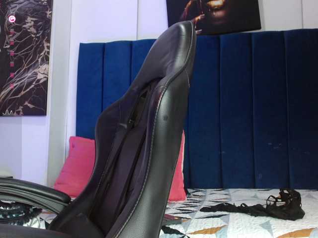 Exotic-wish's BongaCams show and profile