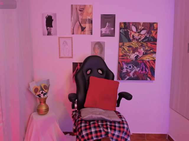 haannathompsoon's BongaCams show and profile