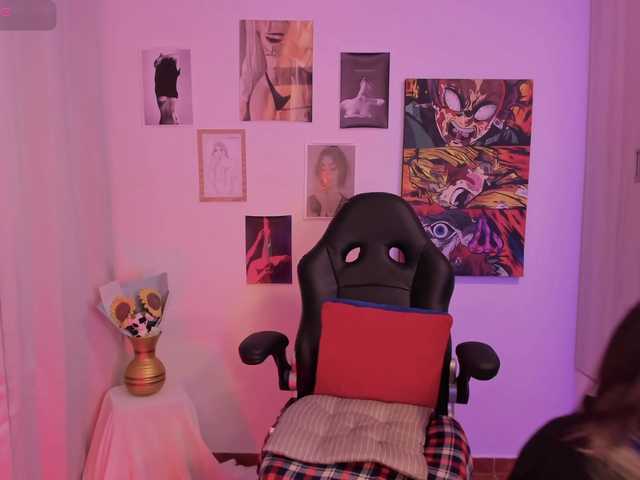 haannathompsoon's BongaCams show and profile