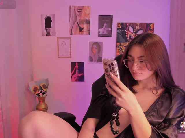 haannathompsoon webcam