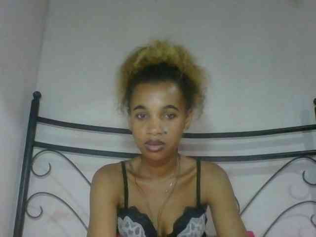 lindablonde Live Webcam on BongaCams