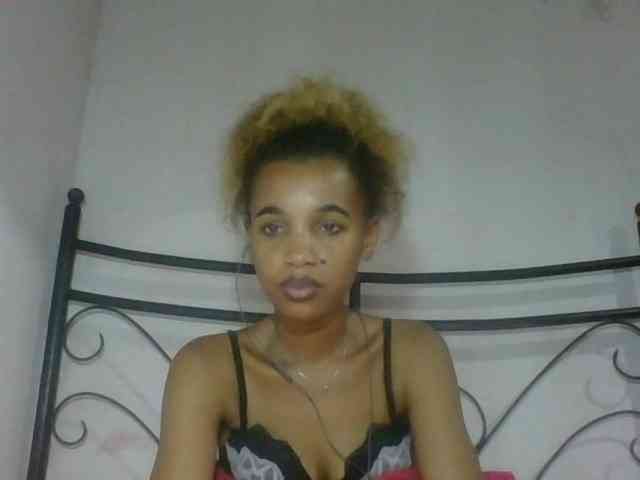 lindablonde Live Webcam on BongaCams