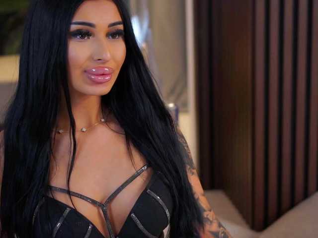 YanaSultana live cam