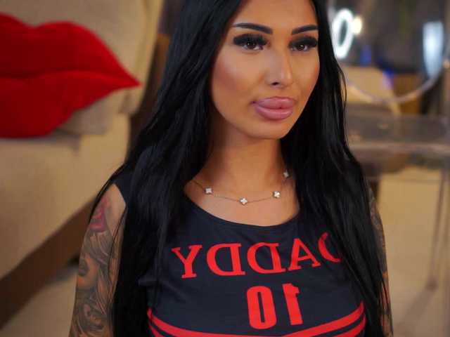 YanaSultana's BongaCams show and profile