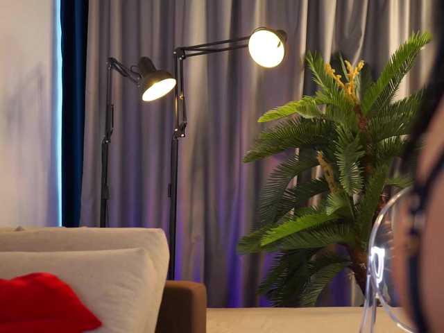 YanaSultana's BongaCams show and profile