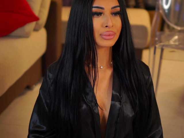 YanaSultana's BongaCams show and profile