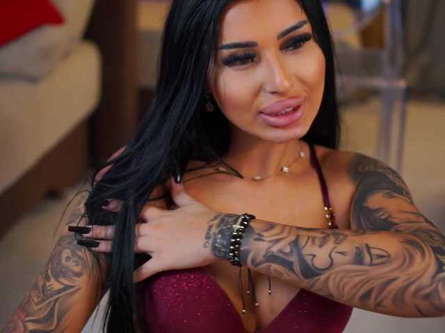 YanaSultana's BongaCams show and profile