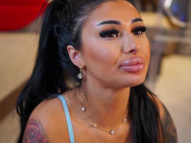 YanaSultana's BongaCams show and profile