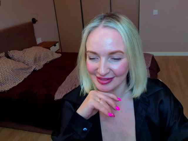 MonikaFoxys MonikaFoxys