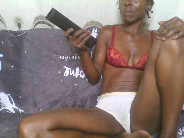 sexxietatiana webcam