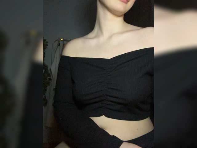 Alice-Brown's BongaCams show and profile