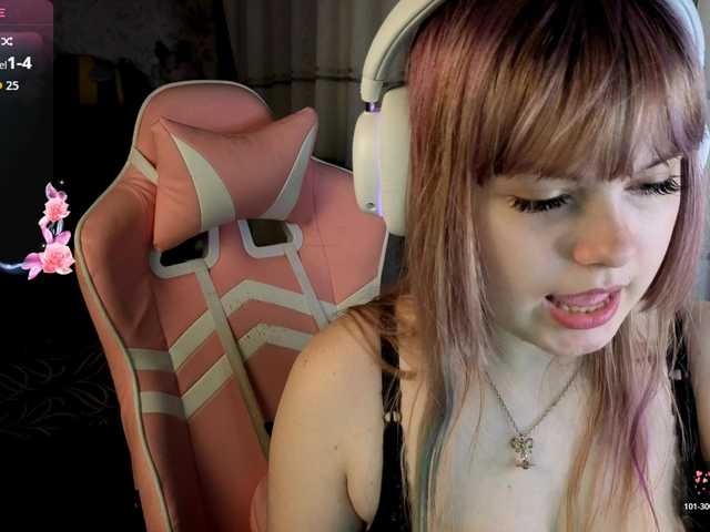 LovelyKristi's BongaCams show and profile