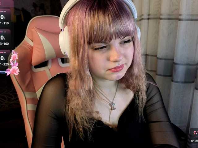 LovelyKristi's BongaCams show and profile