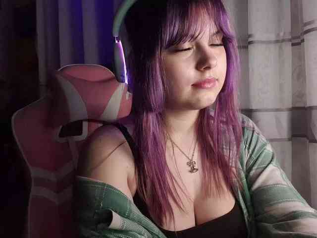 LovelyKristi LovelyKristi