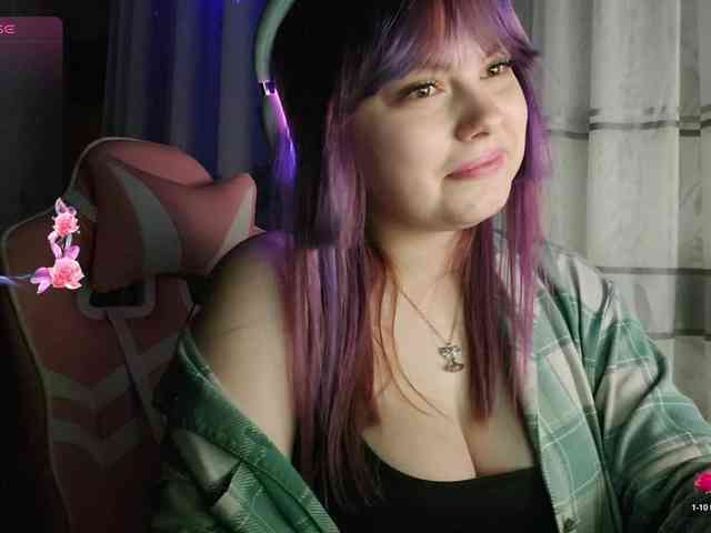 LovelyKristi LovelyKristi