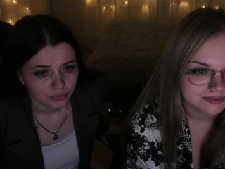 tut-net-seksa Porn Show