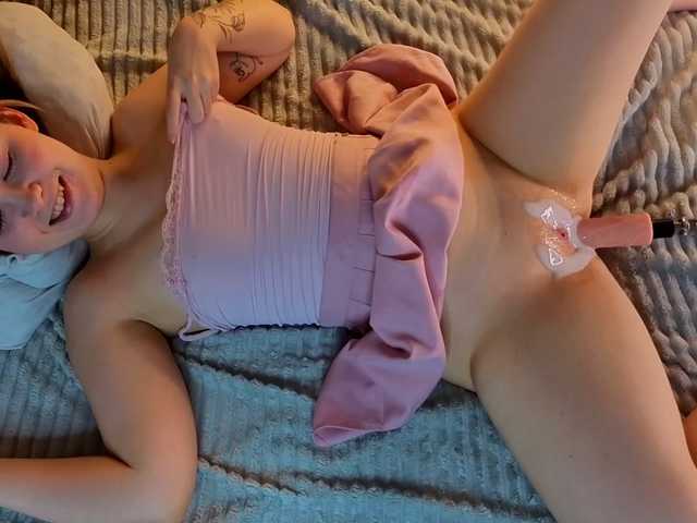 HevenlyRose's BongaCams show and profile